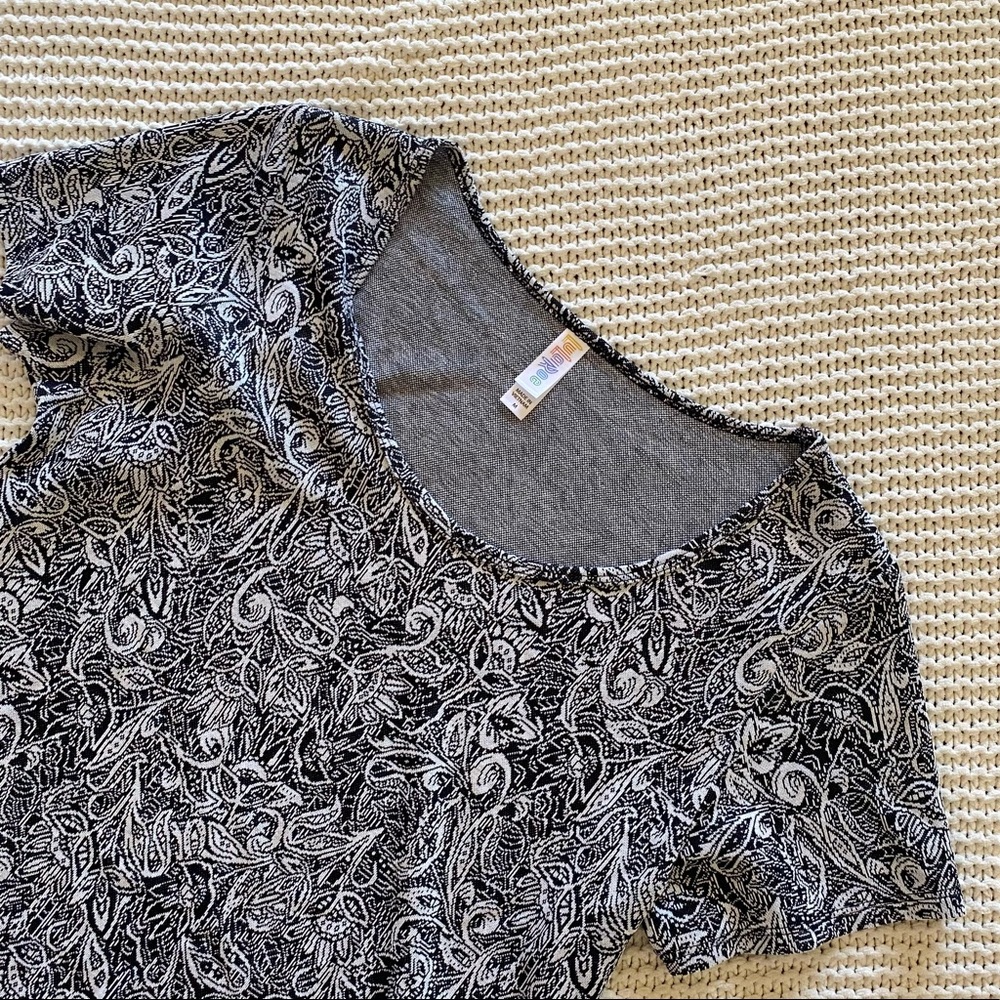 LuLaRoe Classic T
